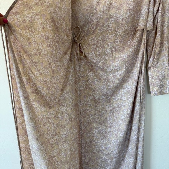 H&M Light Pastel Spring Ditsy Floral Long Sleeve True Wrap Midi Dress Small - Picture 13 of 15